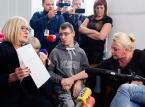 Rząd chce zrównać rentę socjalną z minimalną. Opiekunowie osób niepełnosprawnych odrzucają porozumienie