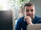 Dobra praca na dwa lata – dlaczego pracownicy uciekają z małych firm do korporacji?